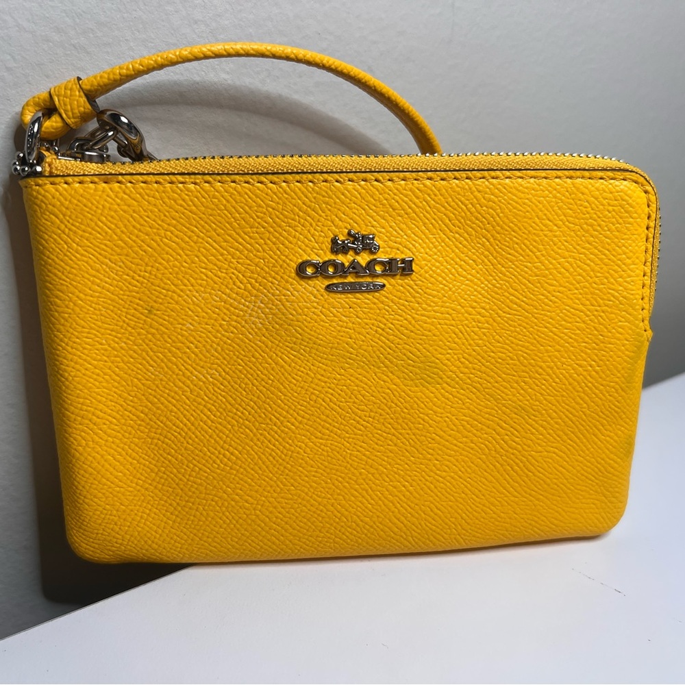 Coach | Yellow | Small Wristlet